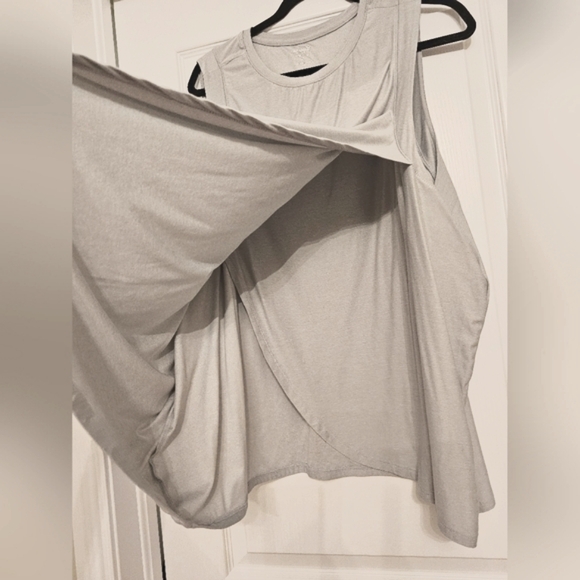 Nursing tank Old Navy 2XL - Picture 3 of 5